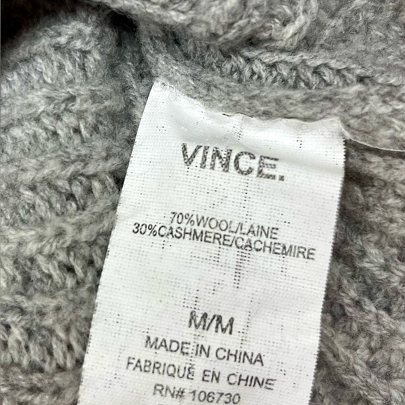 Vince V-Neck Cashmere Blend Sweater Size Medium - Picture 4 of 7